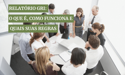 Reunião entre profissionais de uma empresa para elaboração do relatório GRI.